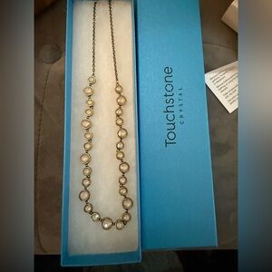 Touchstone Crystal ANTIQUE ALL AROUND Necklace 1508N